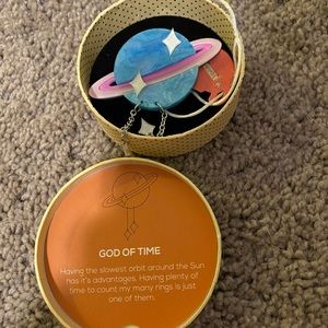 Erstwilder God of Time Brooch